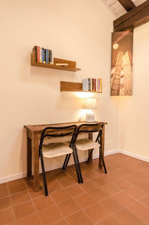 Ca' Di Leo, Private Terrace In Historical Center Apartman Bologna Kültér fotó